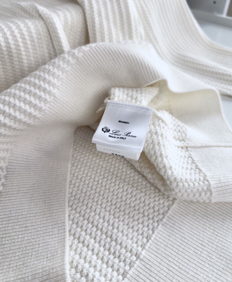 L0r0 P1ana sweater
